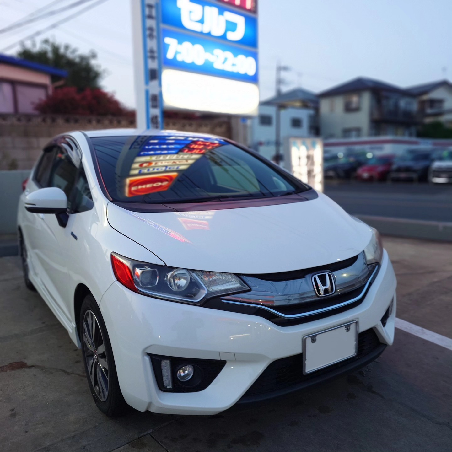 フィットHV250528