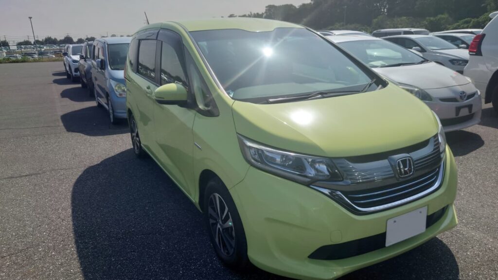 フリードHV20211011